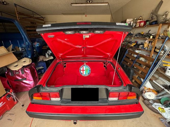 Alfa-romeo-Spider-1988-Red-1