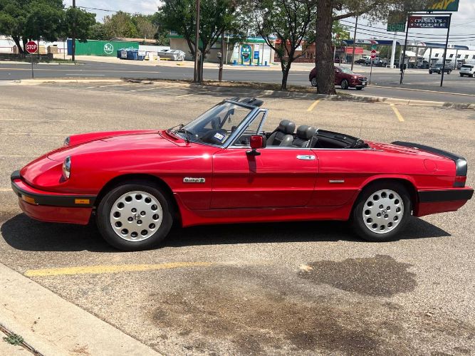Alfa-romeo-Spider-1988-Red-10