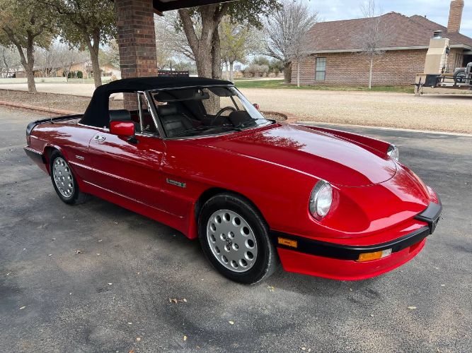 Alfa-romeo-Spider-1988-Red-11