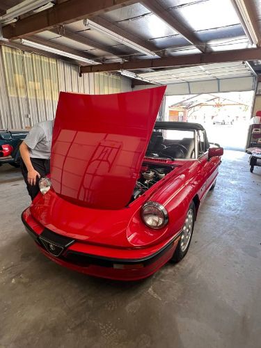 Alfa-romeo-Spider-1988-Red-18