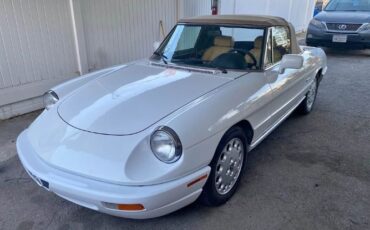 Alfa-romeo-Spider-1991-White-Tan