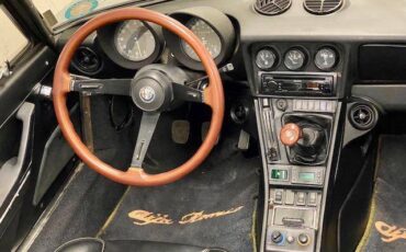 Alfa-romeo-Spider-veloce-1985-silver-5