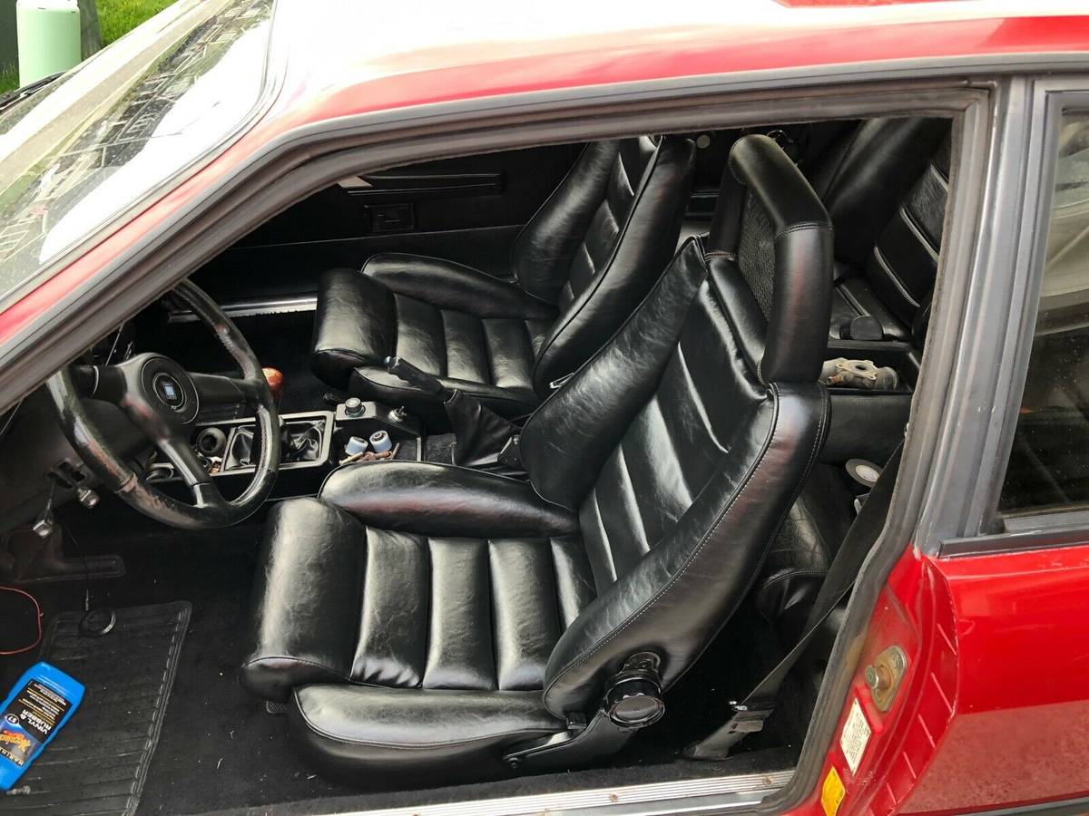 Alfa-romeo-gtv6-1985-10