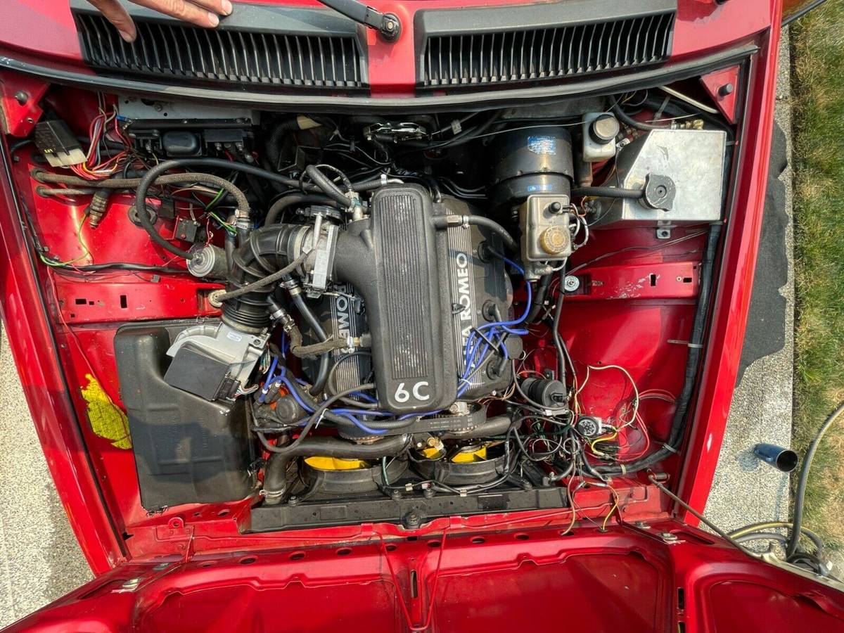 Alfa-romeo-gtv6-1985-2
