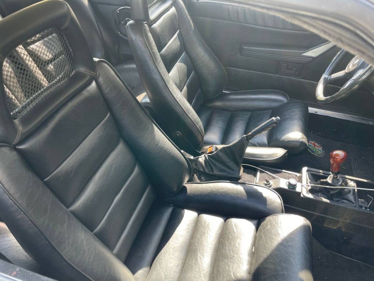 Alfa-romeo-gtv6-1985-8