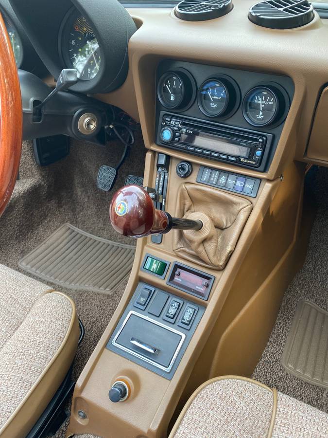 Alfa-romeo-spyder-veloce-1983-custom-2