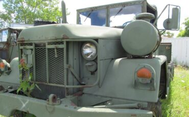 Am-general-diesel-1971-green