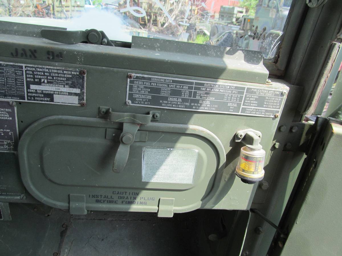 Am-general-diesel-1971-green-7
