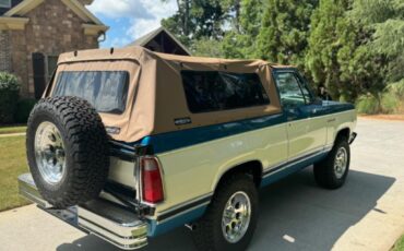 Amc-Harger-1977-Blue-Tan-3