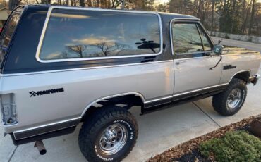 Amc-Harger-1985-Black-Silver-Burgundy-11