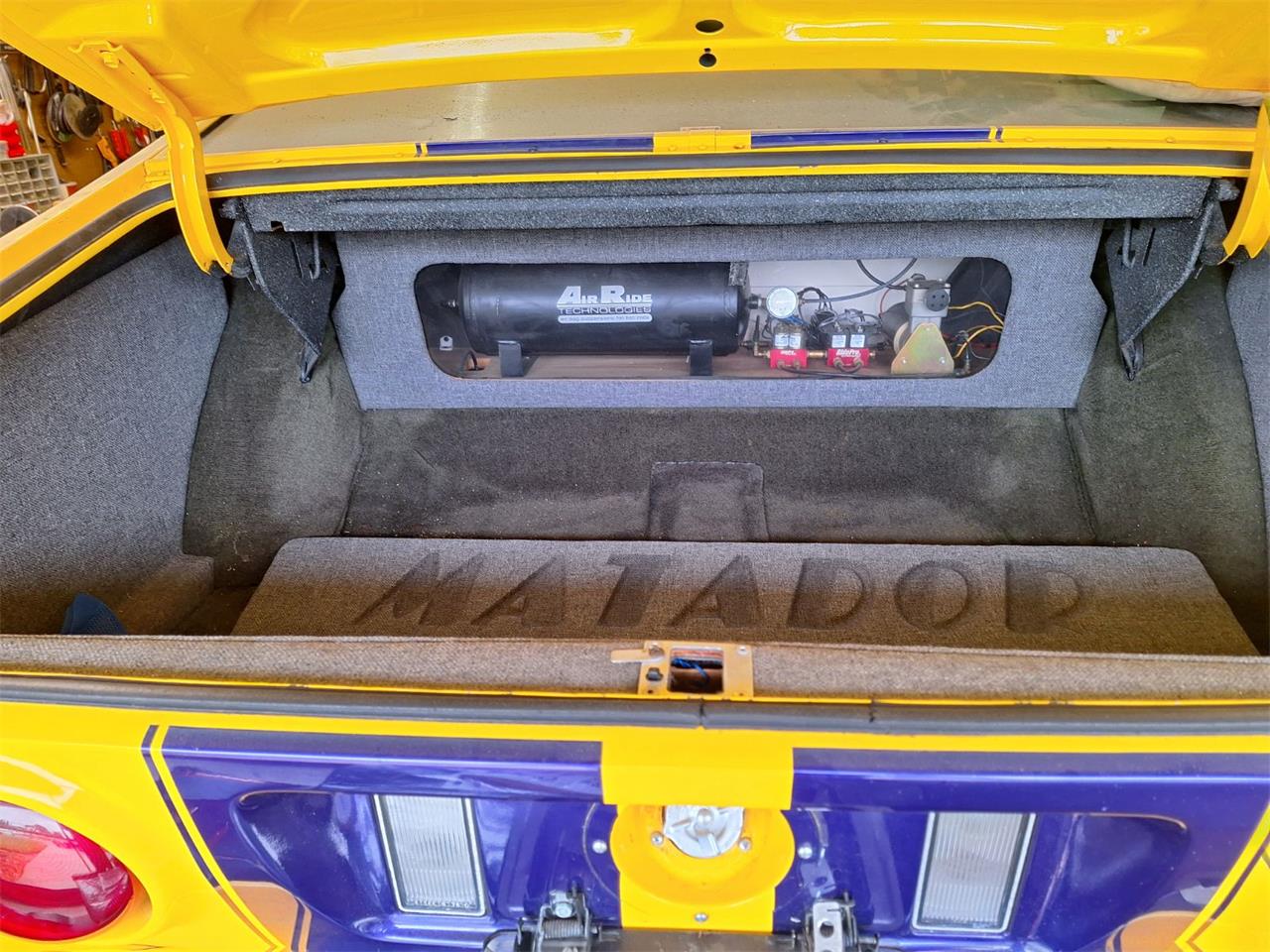 Amc-Matador-1974-Yellow-Grey-3