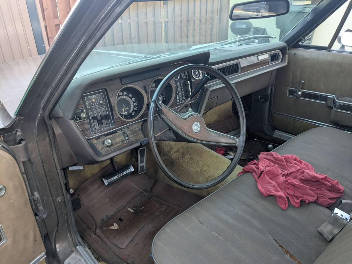 Amc-ambassador-1970-brown-3