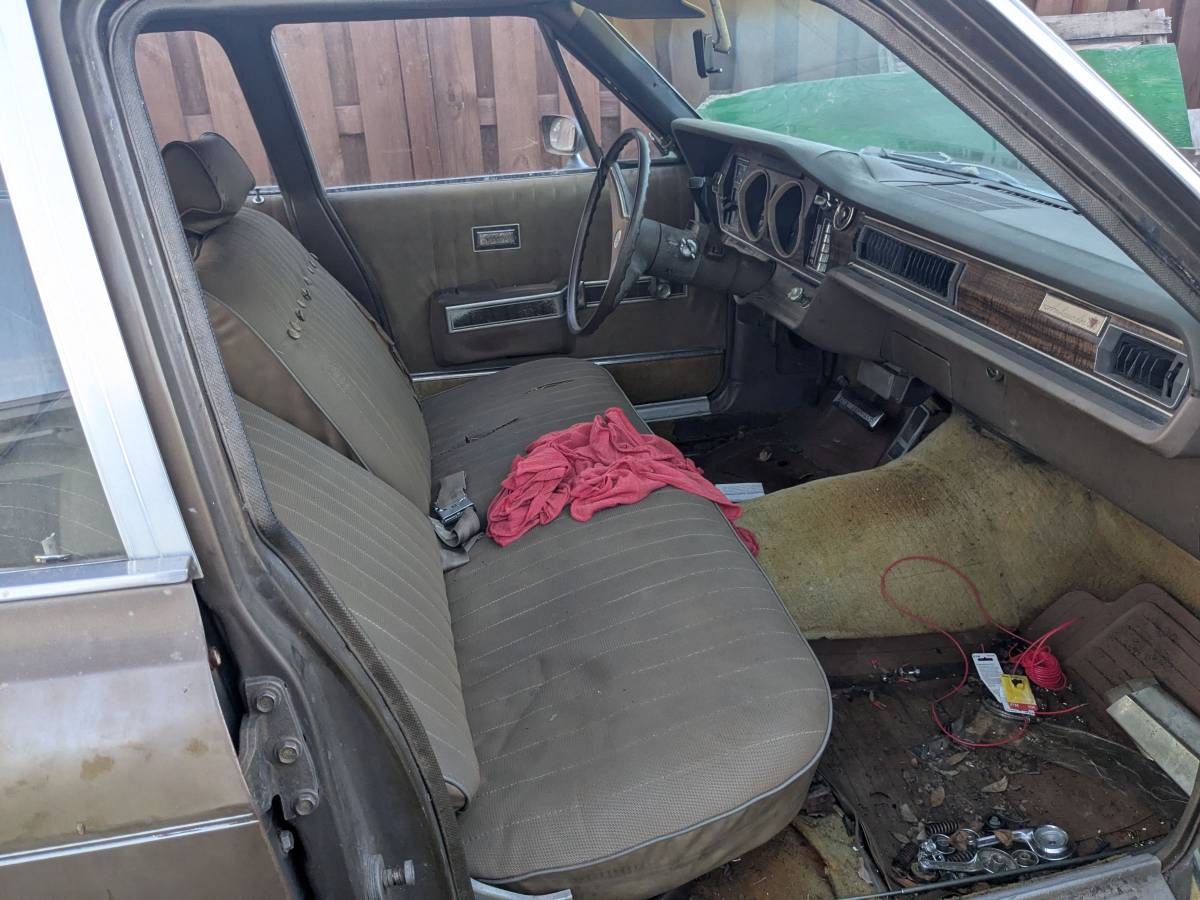 Amc-ambassador-1970-brown-4