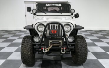 American-CJ7-1981-Jeep-2