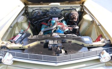 American-motors-Ambassador-1968-Scarab-Gold-Irid-Gold-Metallic-Cloth-13