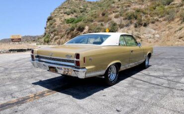 American-motors-Ambassador-1968-Scarab-Gold-Irid-Gold-Metallic-Cloth-6