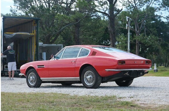 Aston-Martin-DBS-1969-Saloon-4