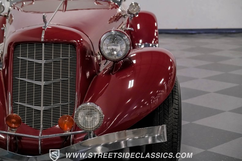 Auburn-Boattail-1976-Burgundy-Tan-27