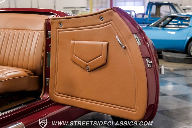 Auburn-Boattail-1976-Burgundy-Tan-44