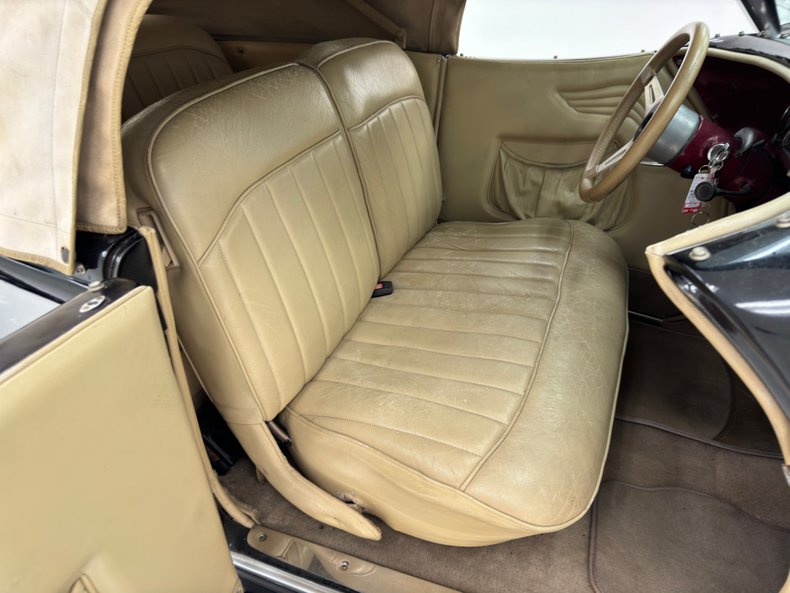 Auburn-Other-1935-Black-Beige-35