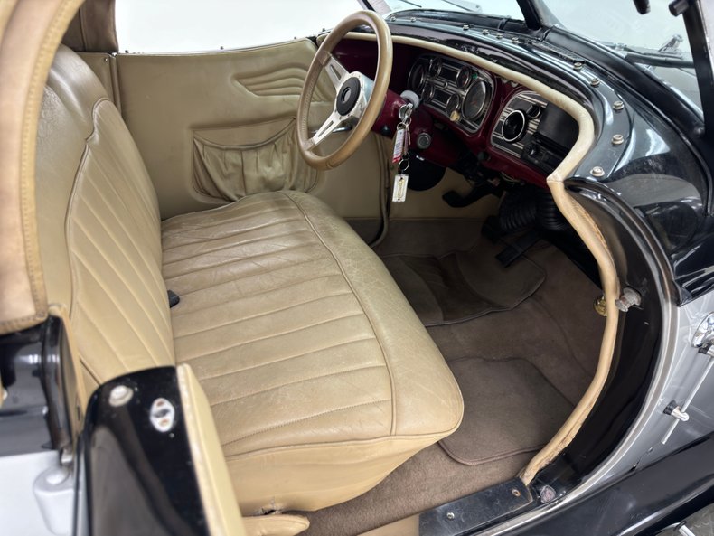 Auburn-Other-1935-Black-Beige-36