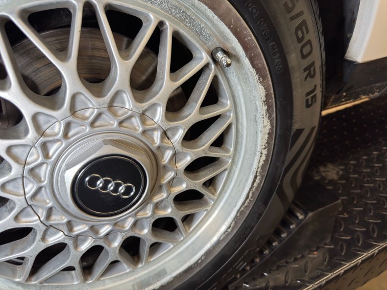 Audi-200-quattro-1991-Pearlescent-White-Gray-23