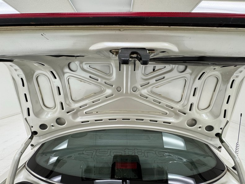 Audi-200-quattro-1991-Pearlescent-White-Gray-28