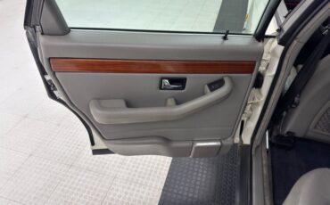 Audi-200-quattro-1991-Pearlescent-White-Gray-34