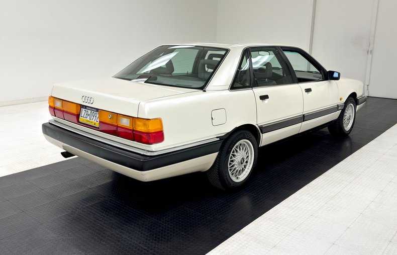 Audi-200-quattro-1991-Pearlescent-White-Gray-4