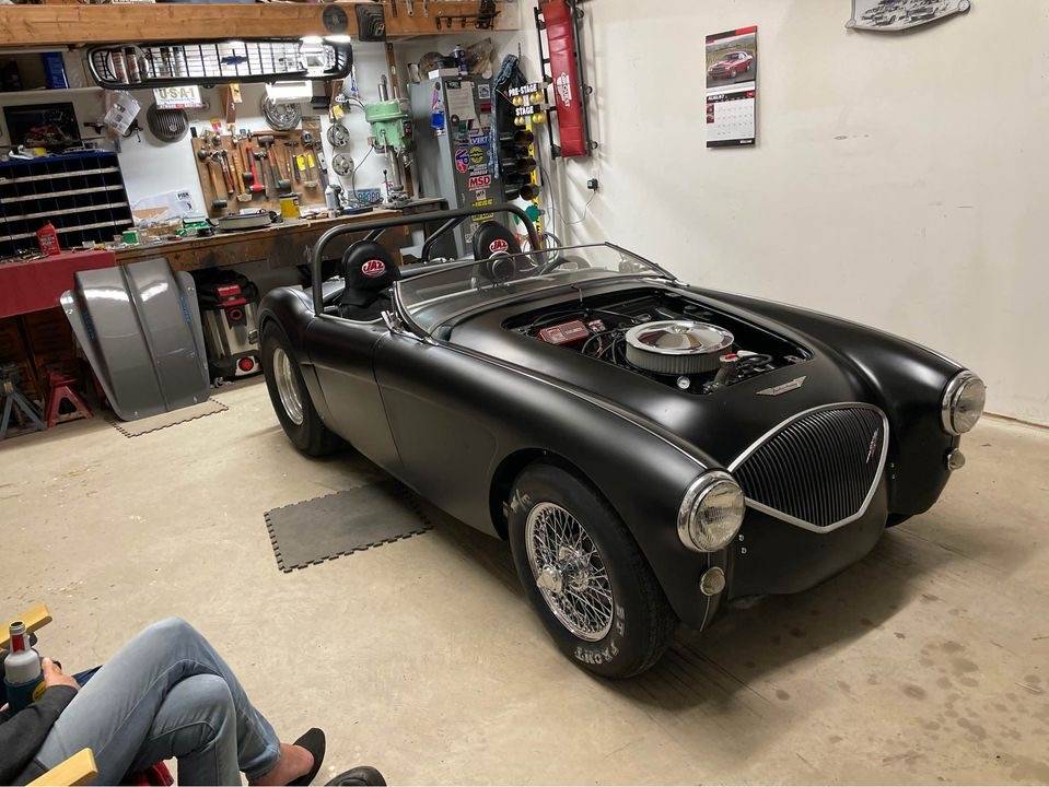 Austin-Healey-100-bn2-1956-black-3