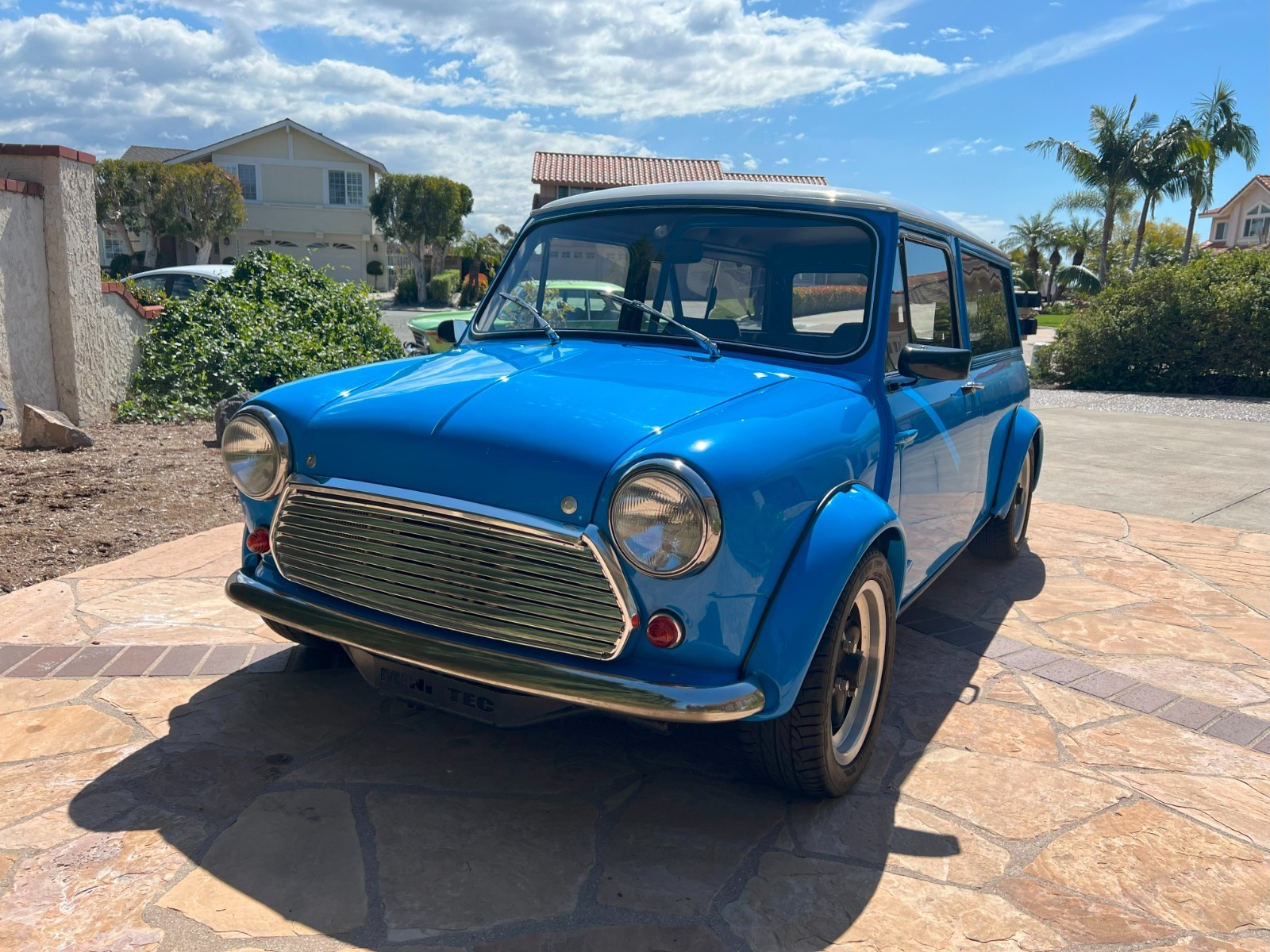 Austin-Mini-1971-Van-2