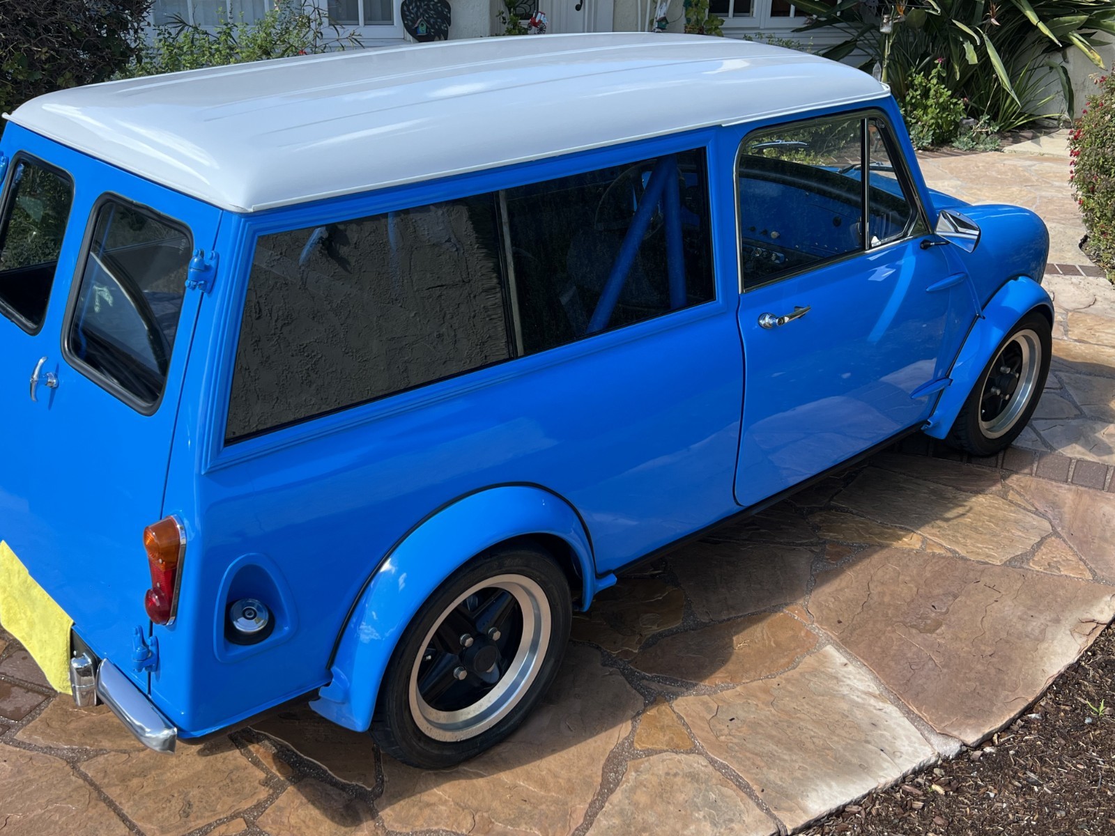 Austin-Mini-1971-Van-4