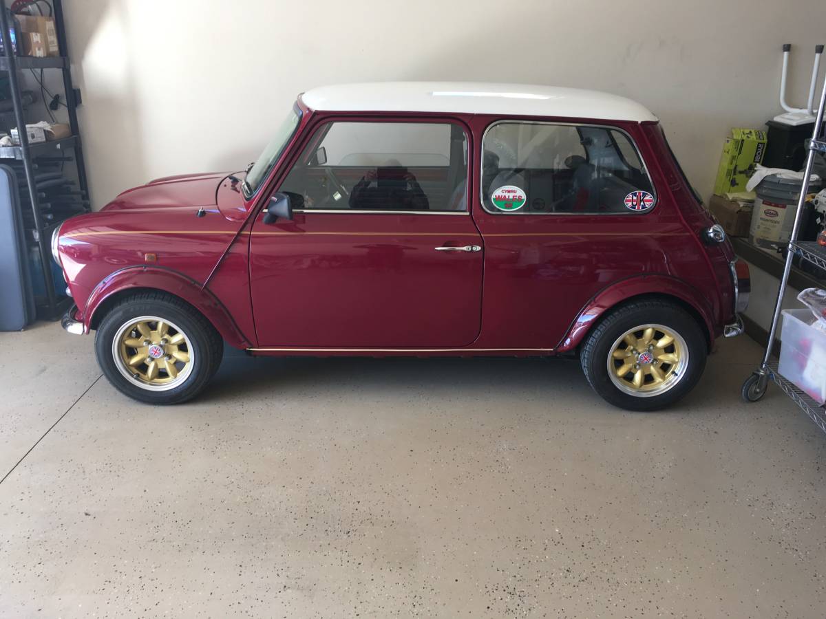 Austin-Mini-1974-red-3