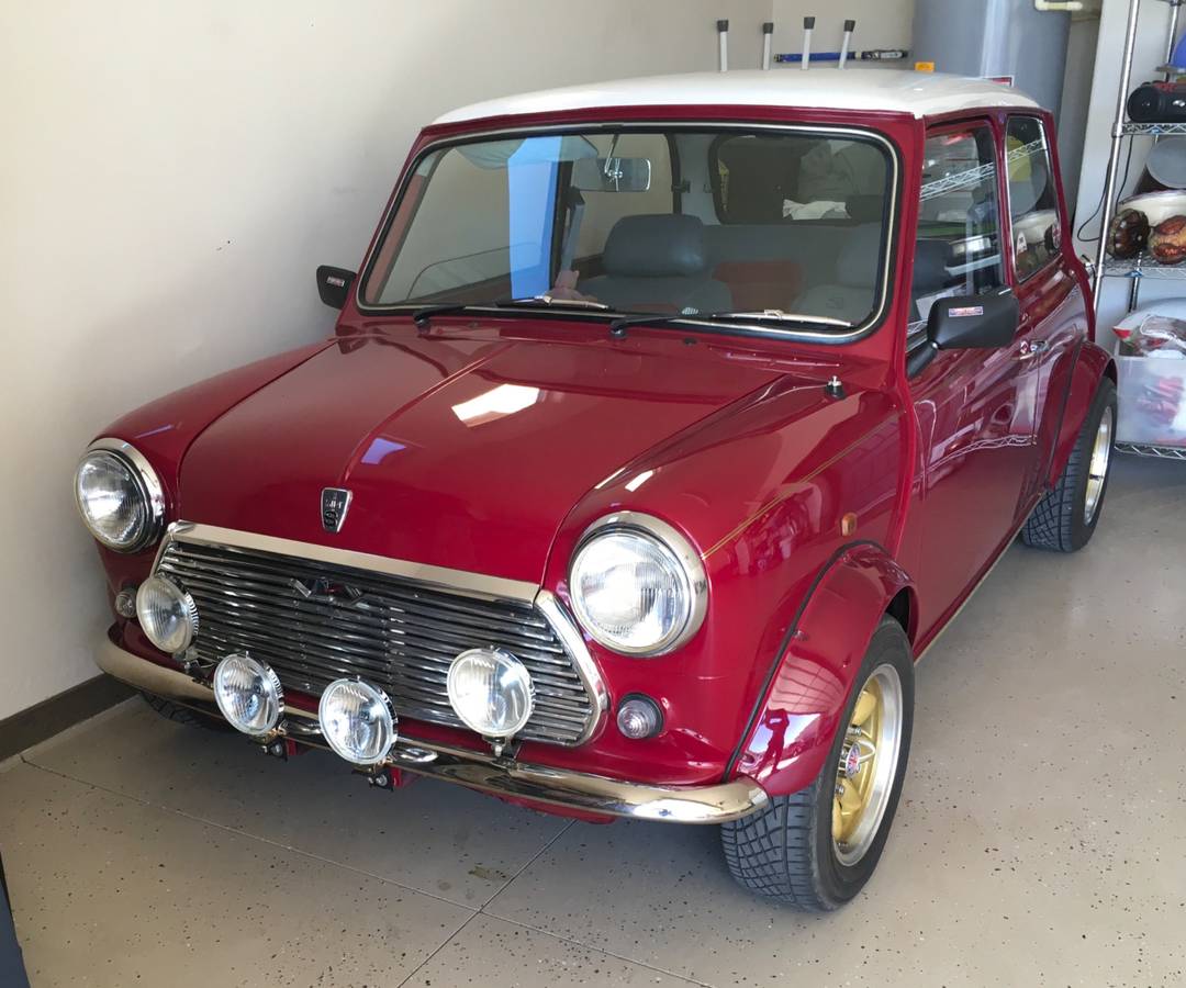 Austin-Mini-1974-red
