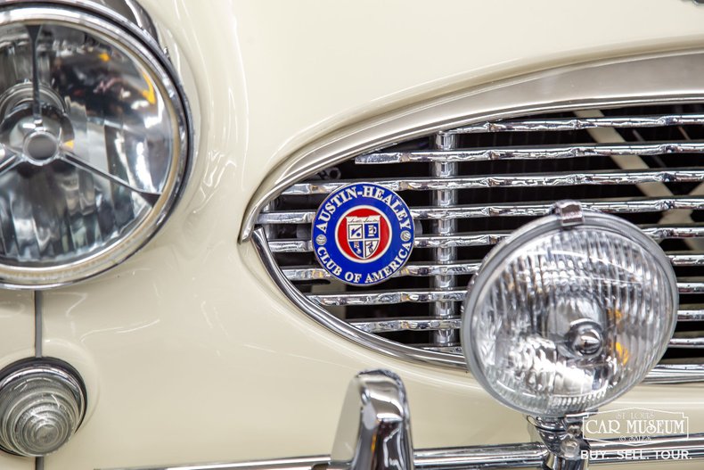 Austin-healey-100-6-1959-Ivory-White-Black-Leather-12