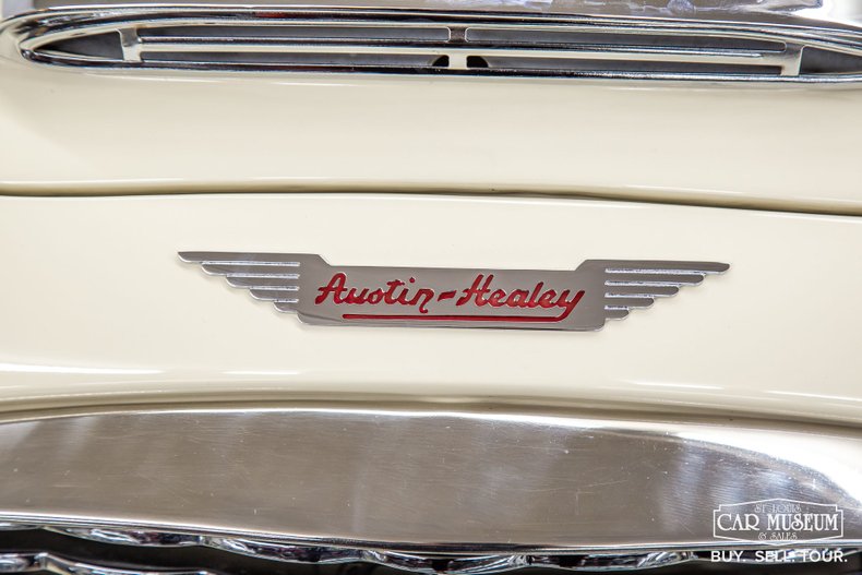 Austin-healey-100-6-1959-Ivory-White-Black-Leather-35
