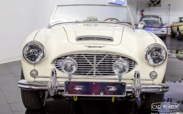 Austin-healey-100-6-1959-Ivory-White-Black-Leather-7