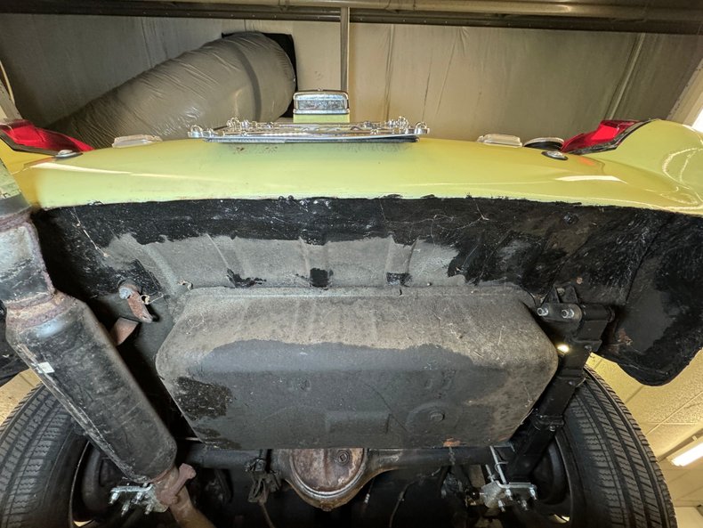 Austin-healey-Sprite-1969-Sunshine-Yellow-Black-45