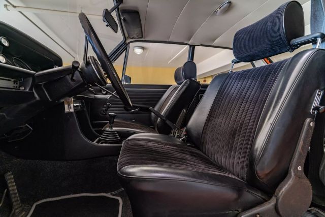 BMW-2000TII-1972-Hatchback-6