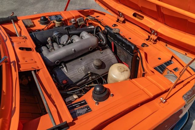 BMW-2000TII-1972-Hatchback-9