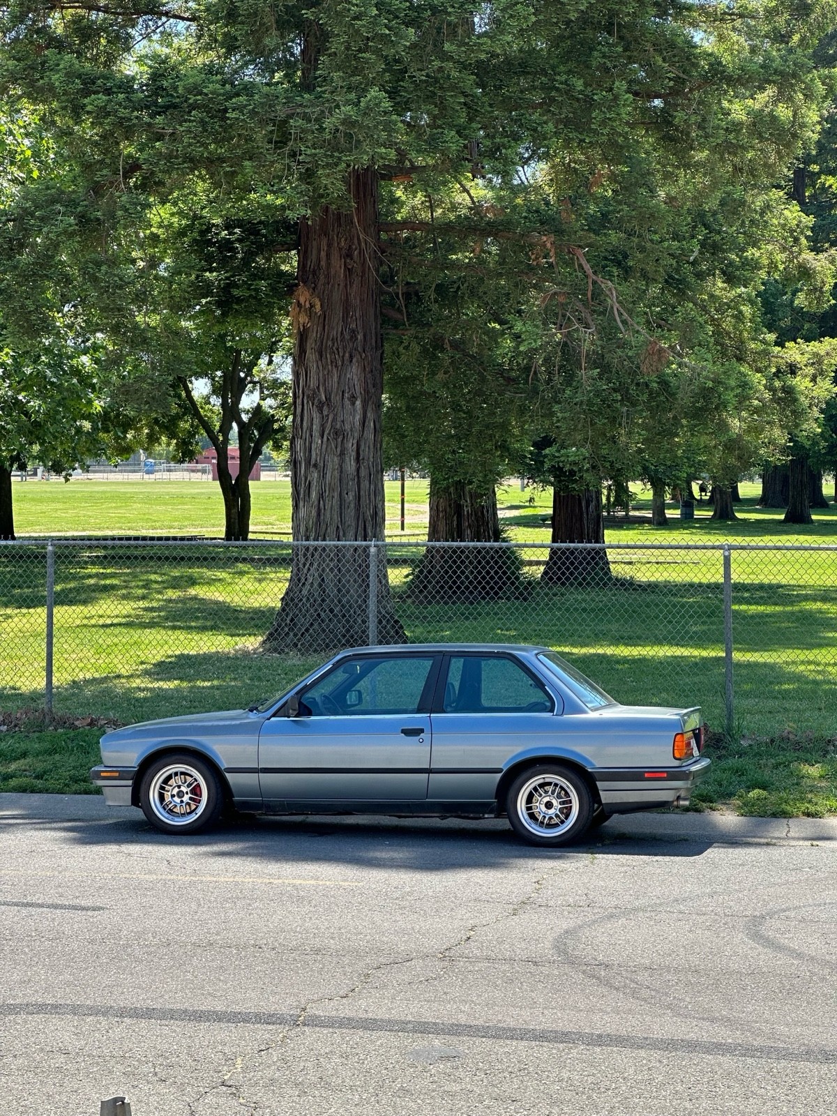 BMW-3-Series-1989-1