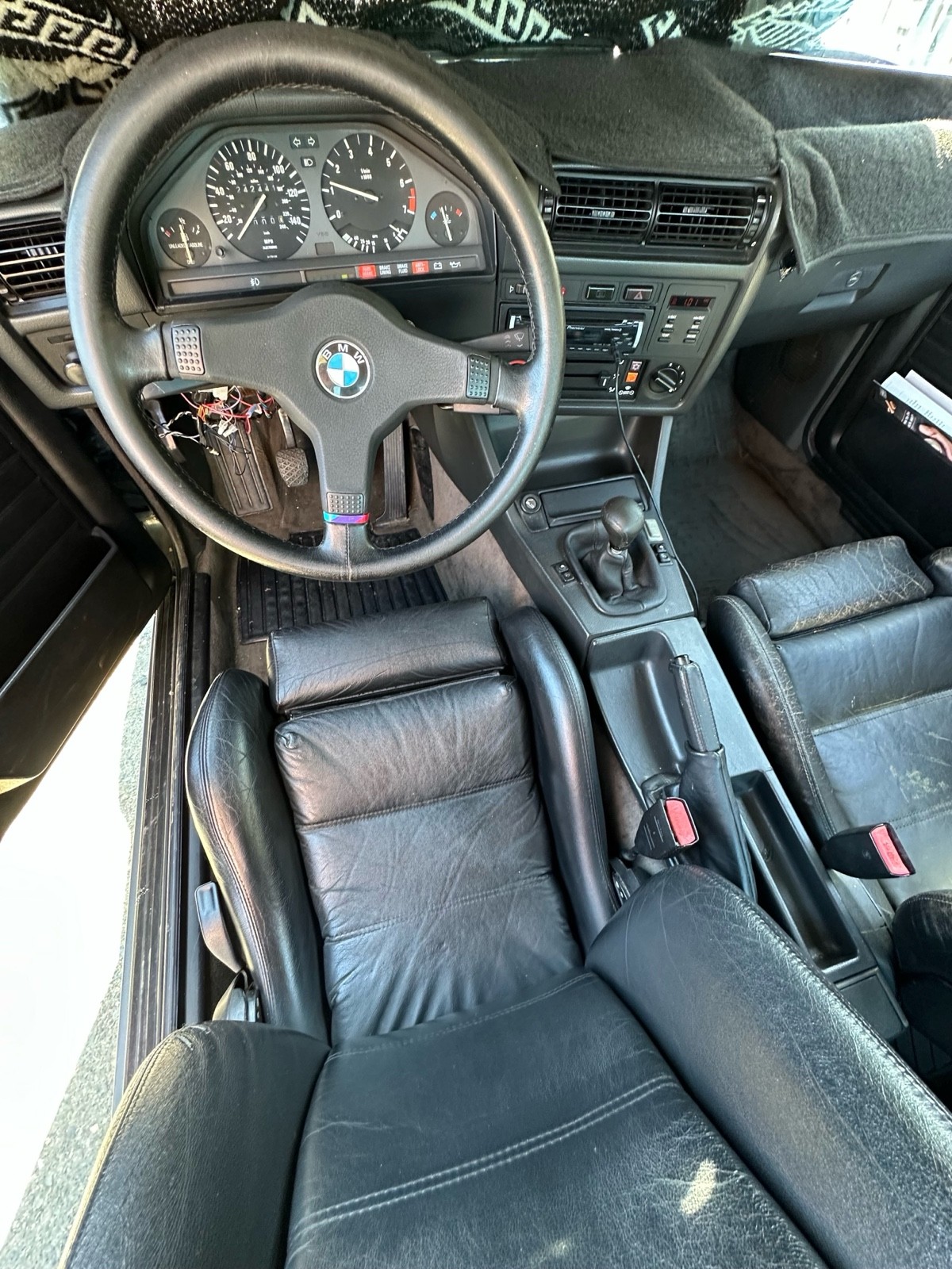 BMW-3-Series-1989-3