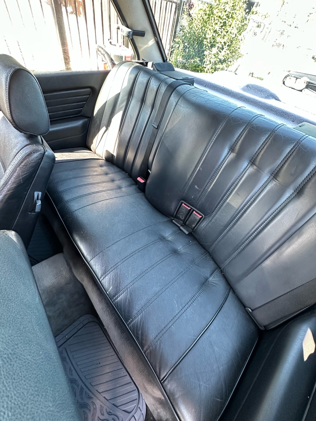 BMW-3-Series-1989-5