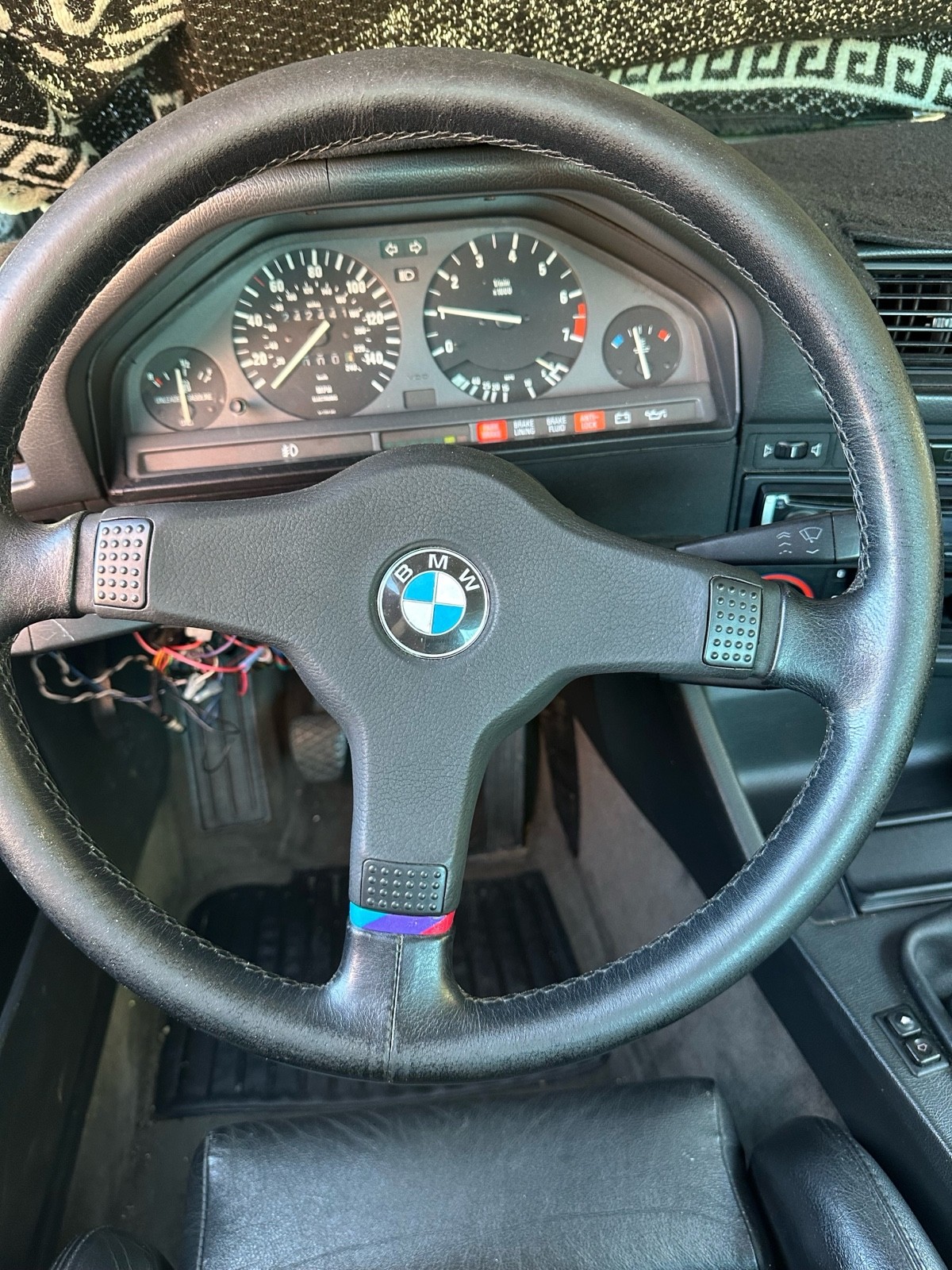 BMW-3-Series-1989-9