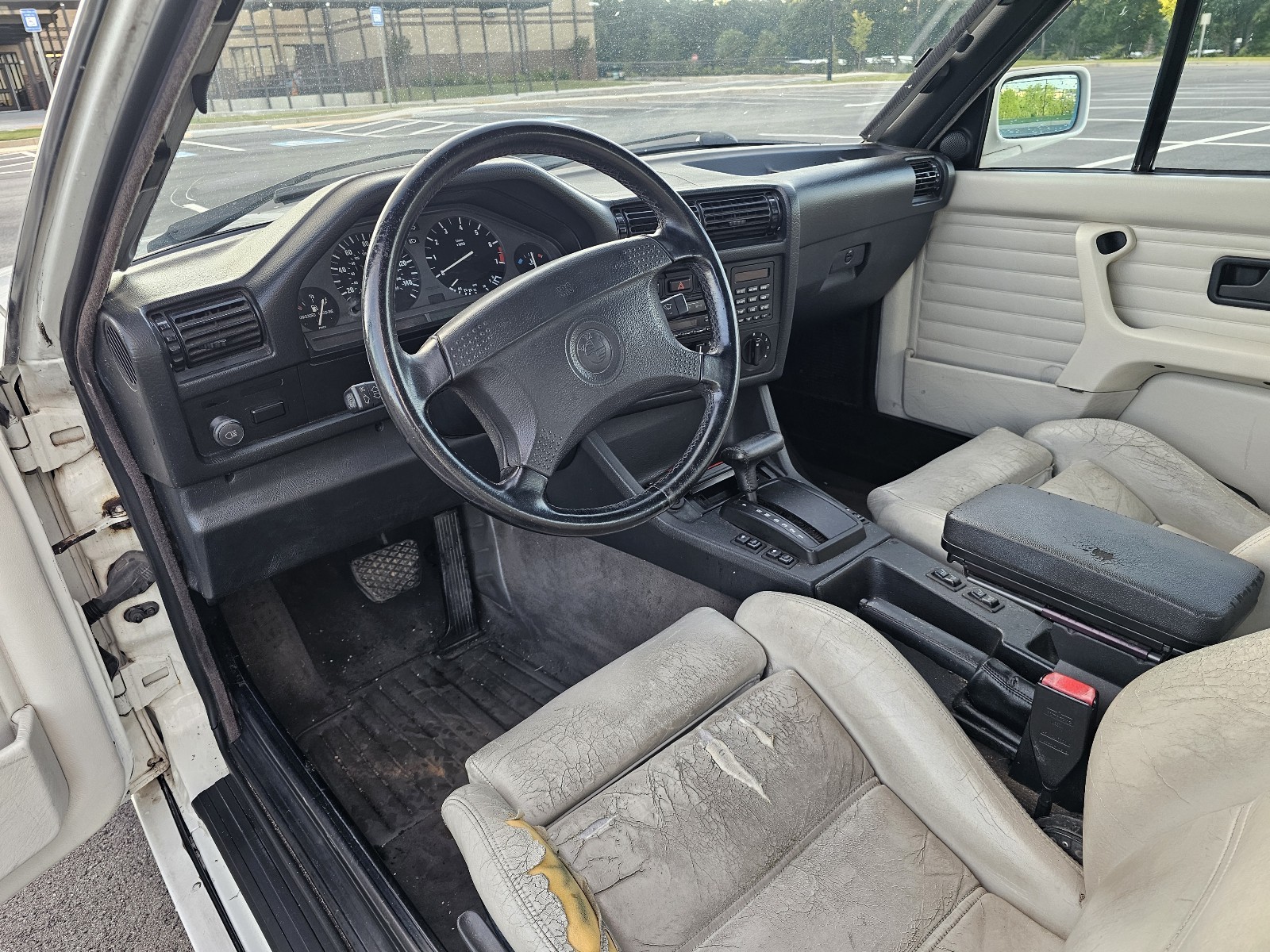 BMW-3-Series-1992-11