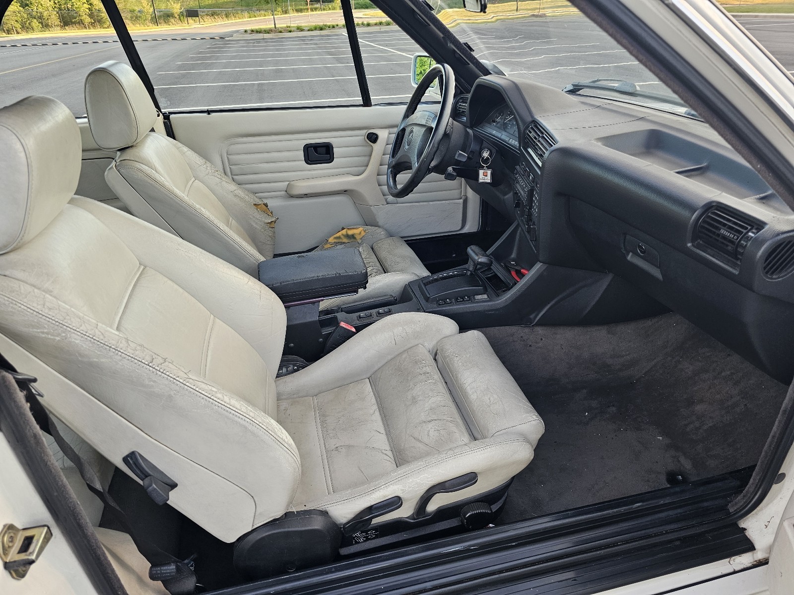 BMW-3-Series-1992-14