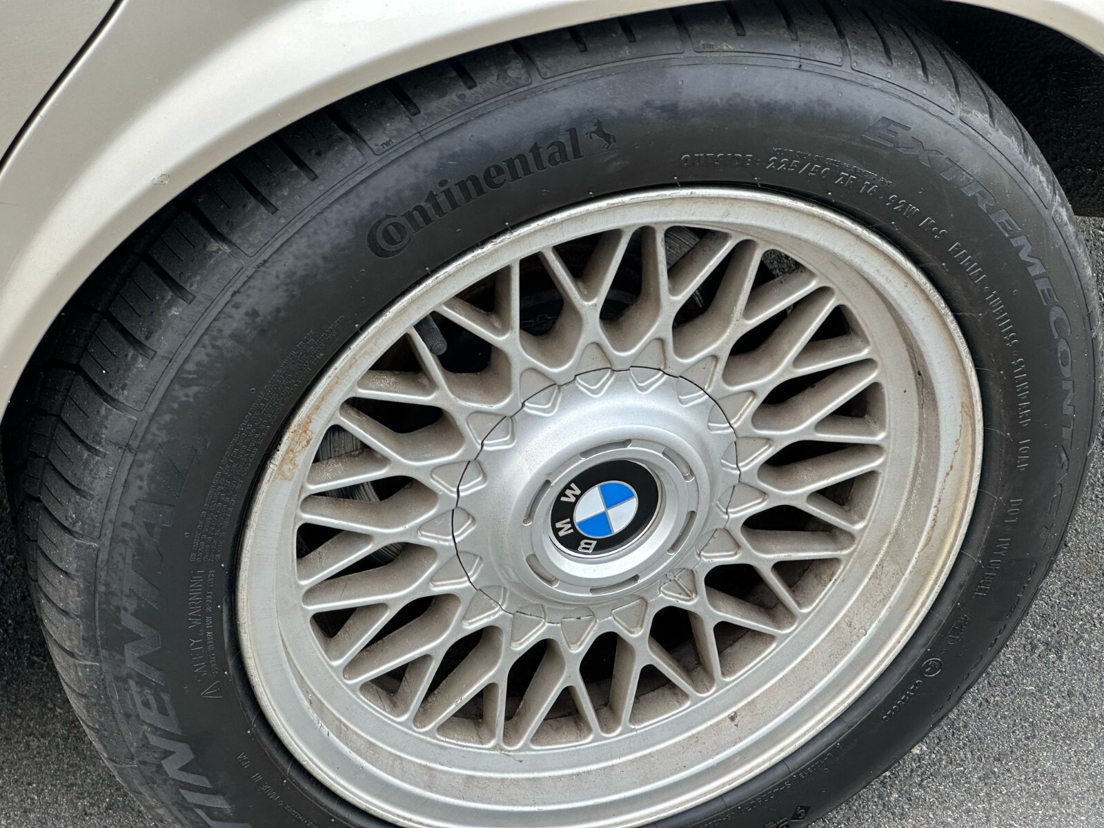 BMW-5-Series-1985-Sedan-13