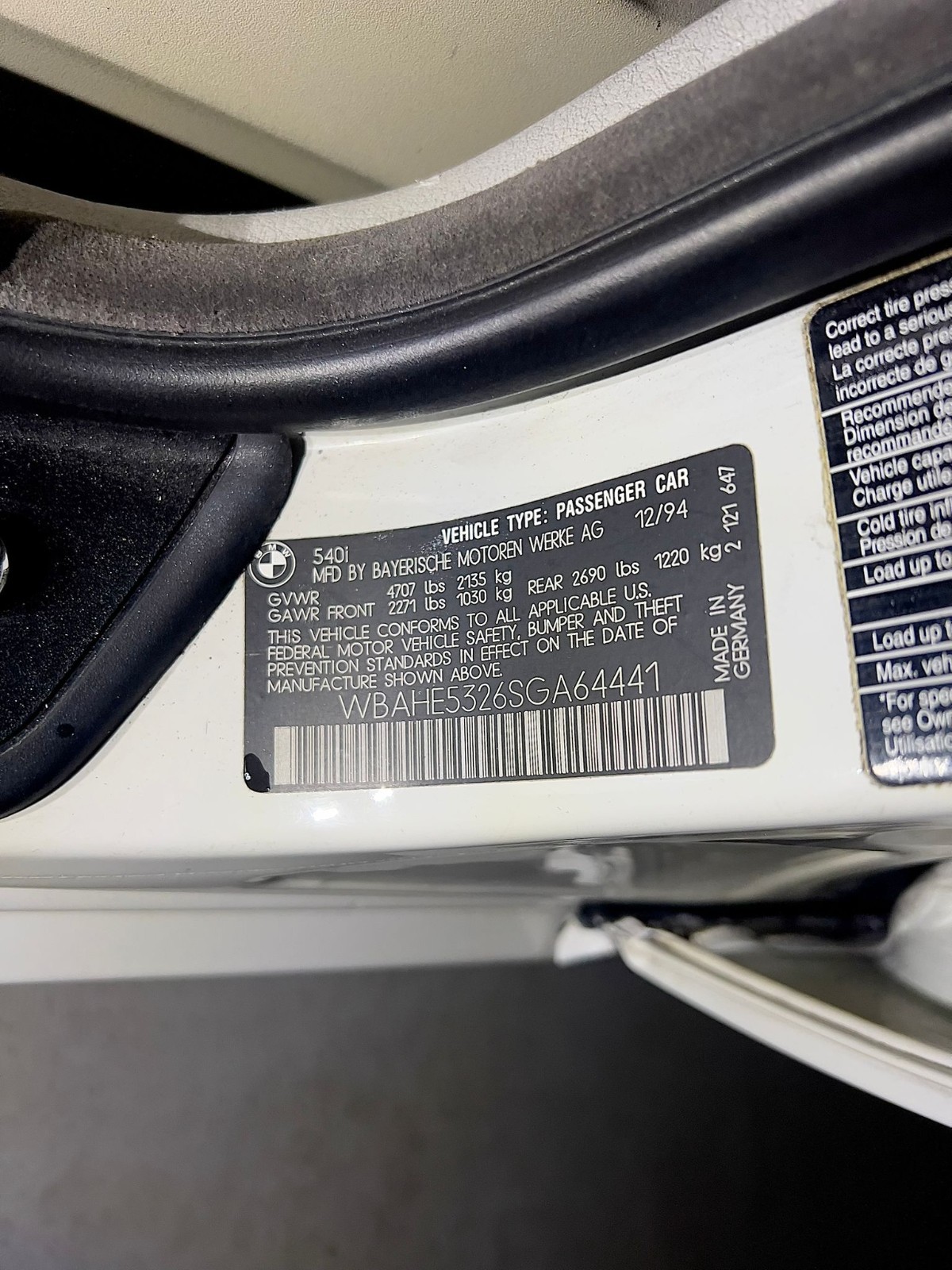BMW-5-Series-1995-Sedan-31