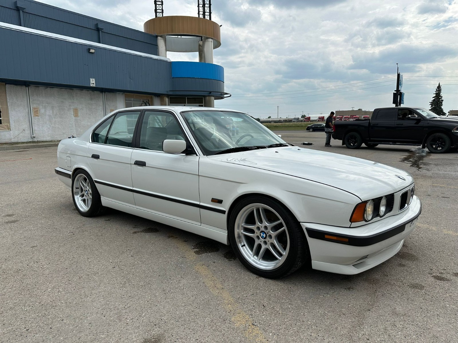 BMW-5-Series-1995-Sedan-34