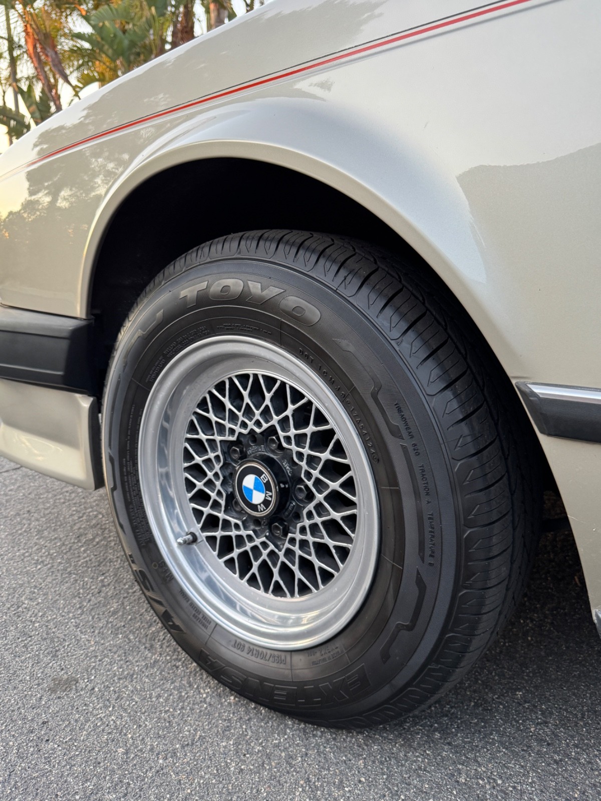 BMW-6-Series-1985-Coupe-36